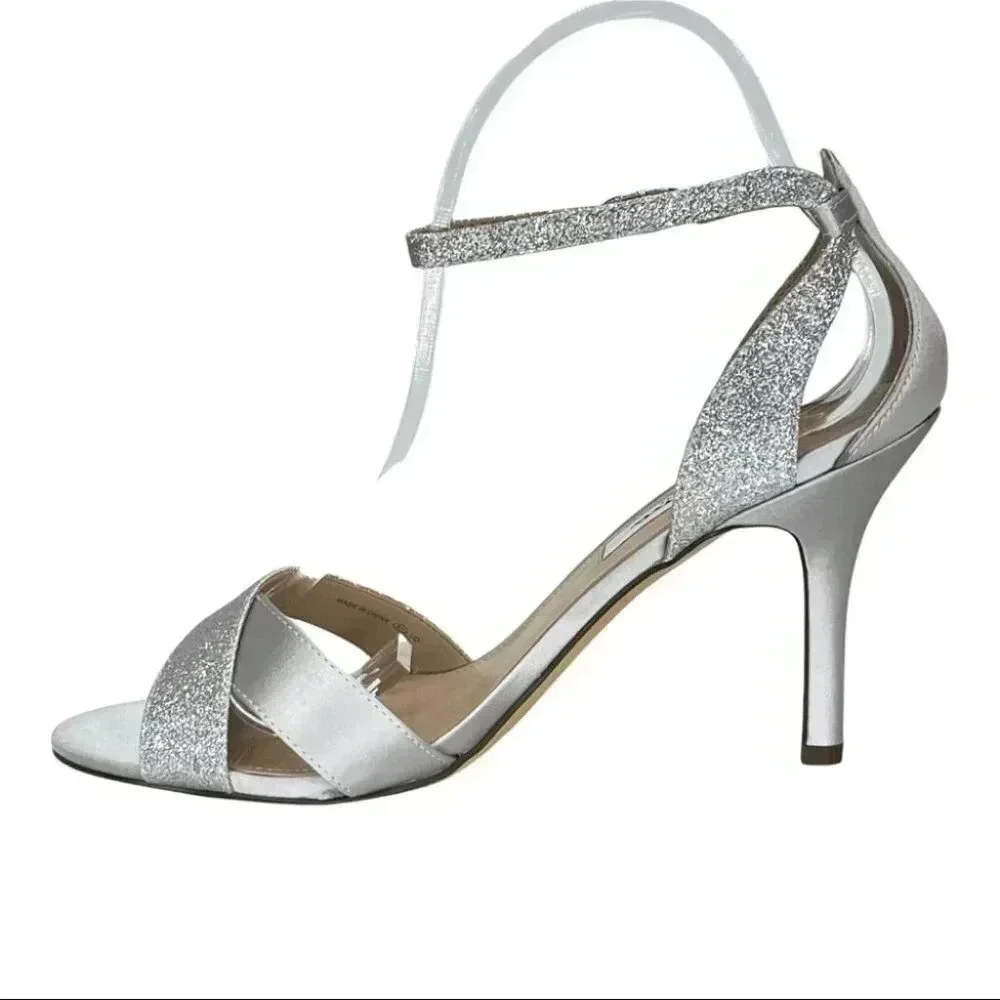 Nina Venus Silver Satin Fabric Glitter Accent Womens Heels Size 9M